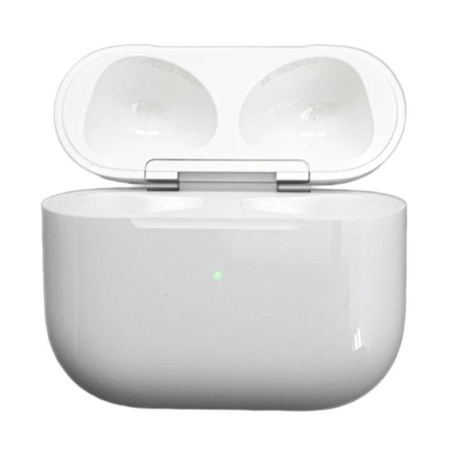 https://cdn.reebelo.com/pim/products/P-AIRPODS3RDGENCHARGINGCASEREPLACEMENT/WHI-image-1.jpg