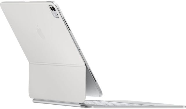 https://cdn.reebelo.com/pim/products/P-APPLEMAGICKEYBOARDFORIPADPRO13INCHM4/WHI-image-4.jpg