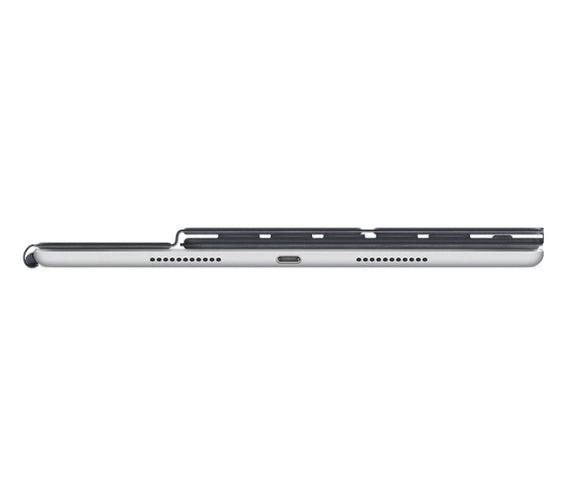 https://cdn.reebelo.com/pim/products/P-APPLESMARTKEYBOARDFORIPADANDIPADAIR/BLA-image-3.jpg