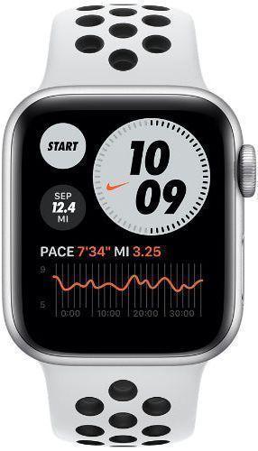 Apple Watch Series 6 Nike (Aluminum) 40mm in Silver in Premium condition