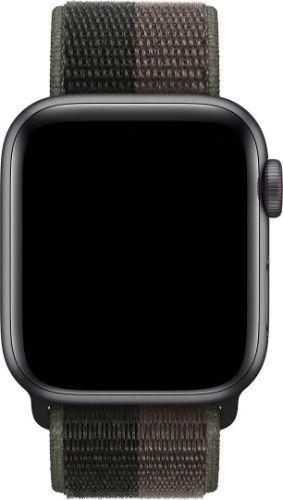Apple Watch Series 7 Aluminum 45mm in Midnight in Good condition