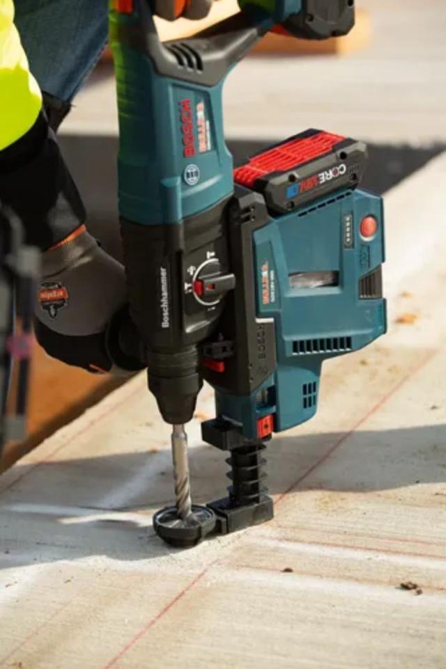 https://cdn.reebelo.com/pim/products/P-BOSCHGBH18V26DK1518VROTARYHAMMERS/BLU-image-6.jpg