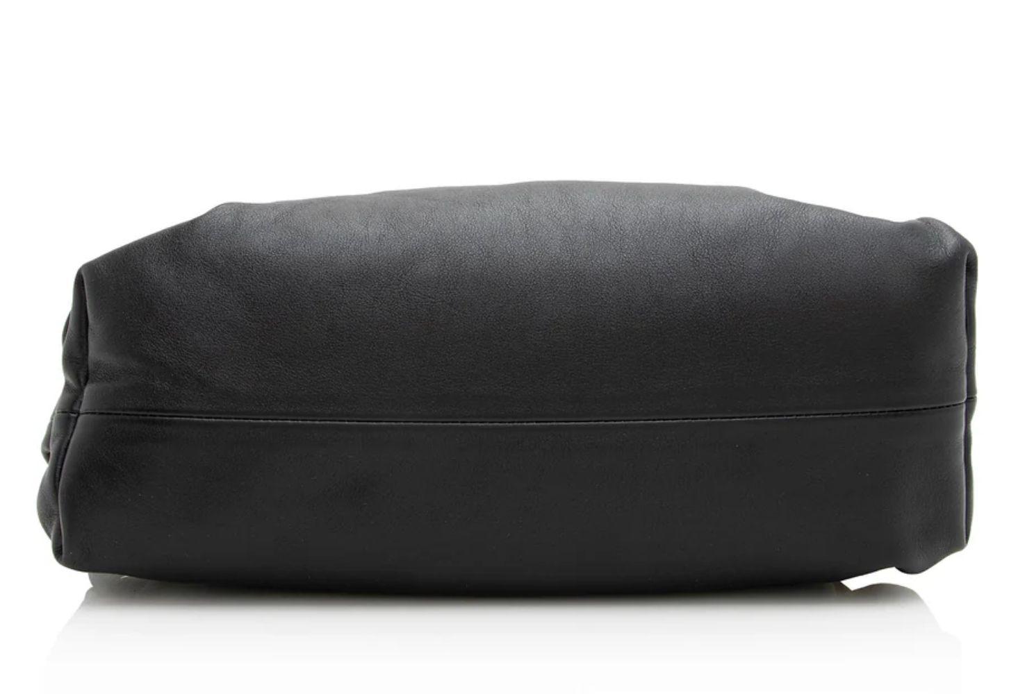 Bottega Veneta Calfskin The Chain Pouch Bag - Leather - Black