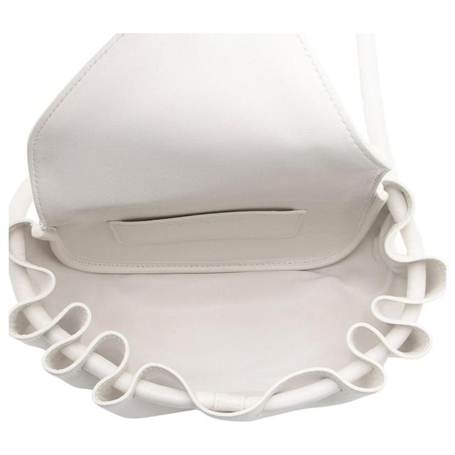 https://cdn.reebelo.com/pim/products/P-BOTTEGAVENETALAMBSKINBEAKCROSSBODY/WHI-image-5.jpg