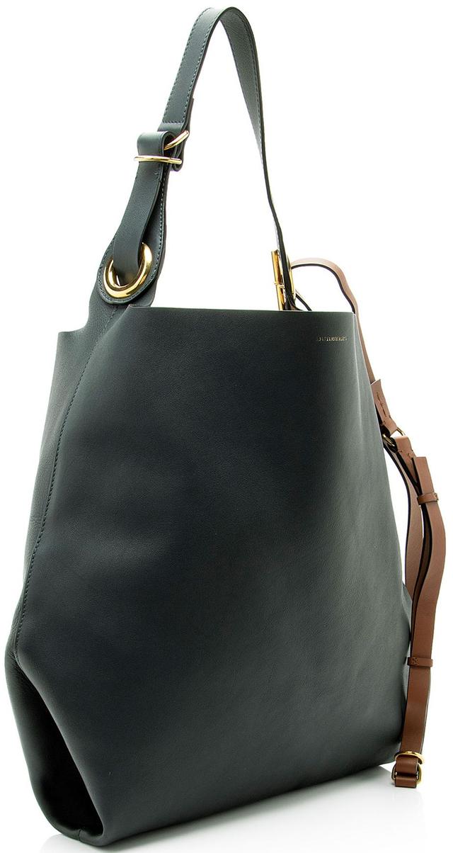 https://cdn.reebelo.com/pim/products/P-BURBERRYLEATHERGROMMETHOBO/GRE-image-1.jpg