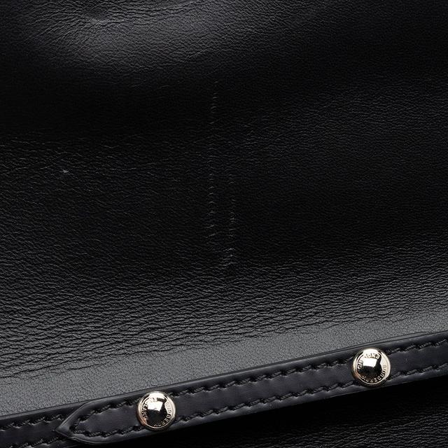 https://cdn.reebelo.com/pim/products/P-BURBERRYLEATHERLOGOTBSHOULDERBAG/BLA-image-11.jpg