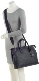https://cdn.reebelo.com/pim/products/P-BURBERRYLONDONCHECKBERMONDSEYBRIEFCASE/BLA-image-4.jpg