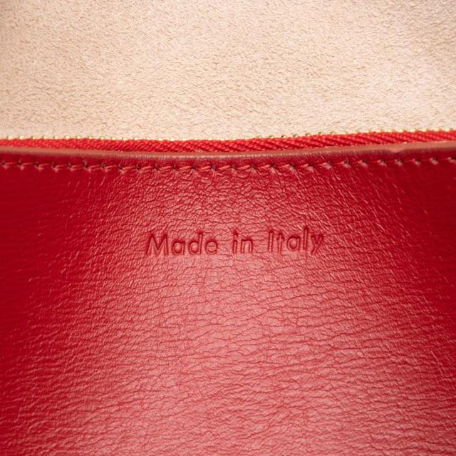 https://cdn.reebelo.com/pim/products/P-CELINECALFSKINBLADEFLAPBAG/RED-image-7.jpg