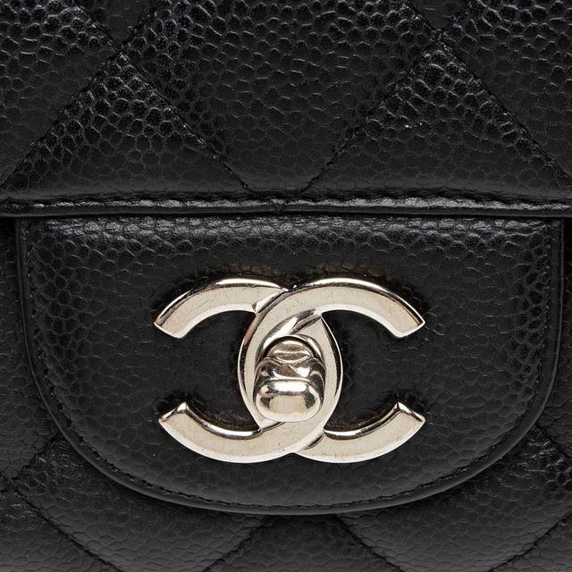 https://cdn.reebelo.com/pim/products/P-CHANELCAVIARLEATHERCLASSICMAXISINGLEFLAPBAG/BLA-image-8.jpg