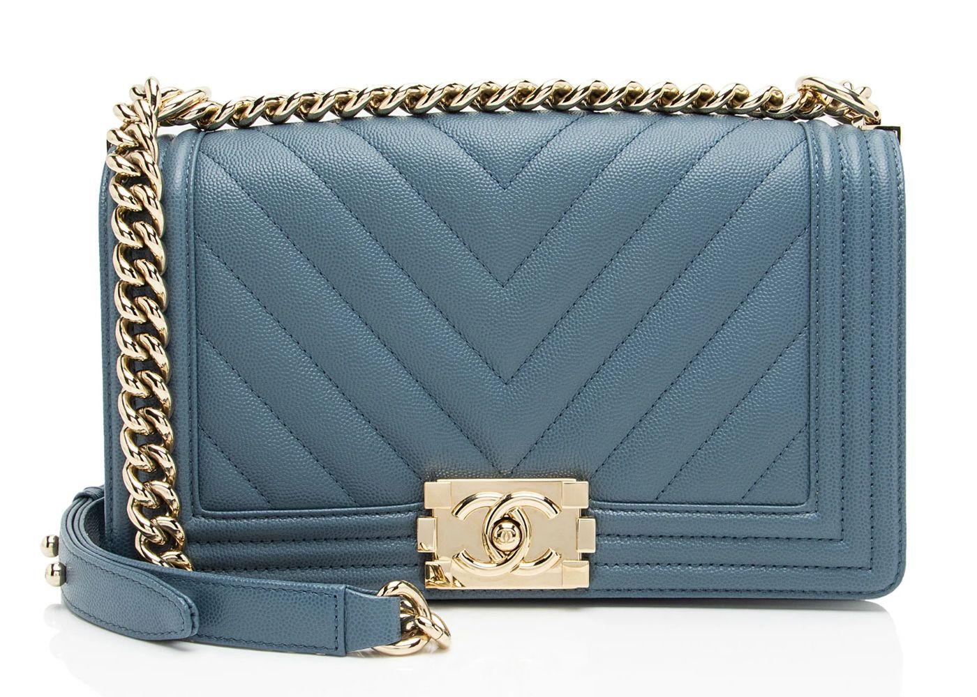 Chanel Chevron Caviar Leather Old Medium Boy Bag - Leather - Blue