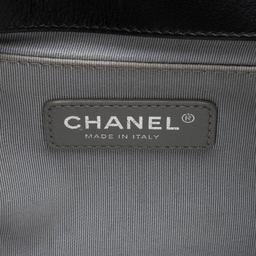 Chanel Chevron Lambskin Old Medium Boy Bag - Lambskin - Black