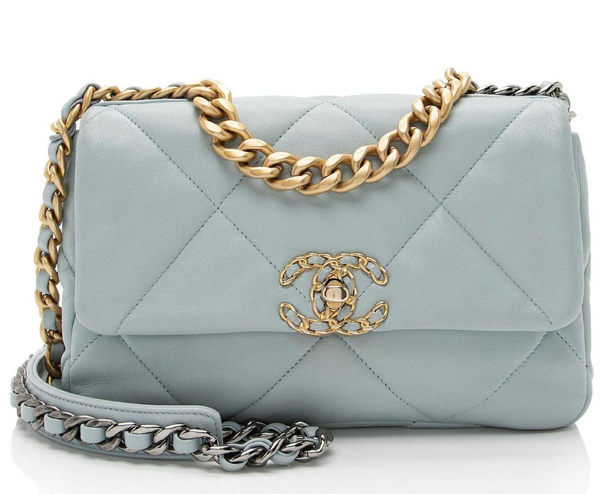 Chanel Lambskin 19 Medium Flap Shoulder Bag - Lambskin - Blue