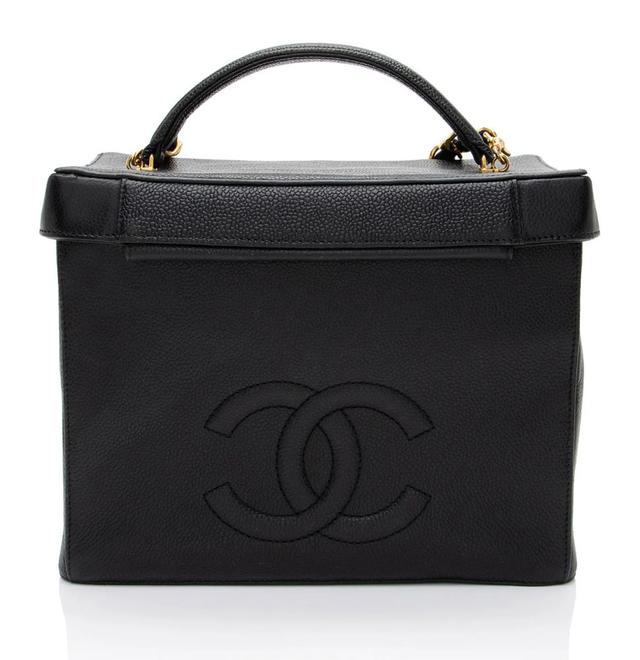 https://cdn.reebelo.com/pim/products/P-CHANELVINTAGECAVIARLEATHERVANITYTRAINCASE/BLA-image-2.jpg