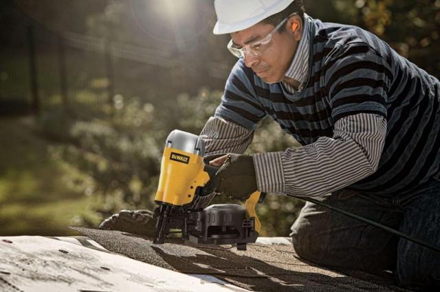 https://cdn.reebelo.com/pim/products/P-DEWALTDW46RNR15COILROOFINGNAILER/YEL-image-5.jpg