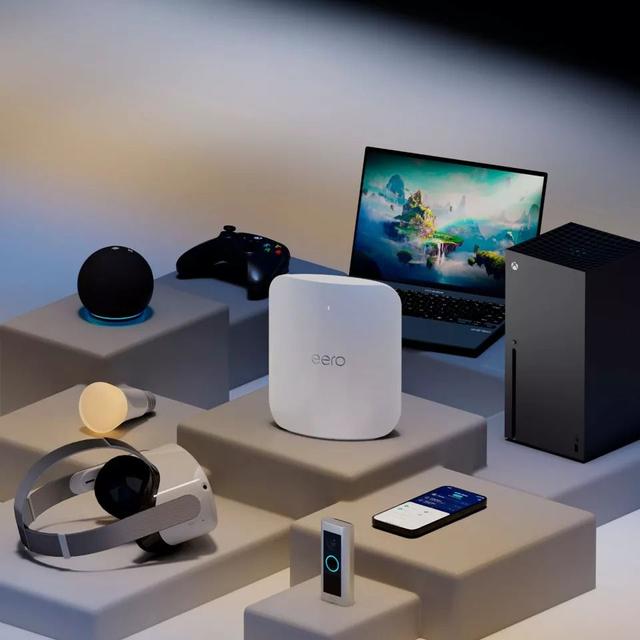 https://cdn.reebelo.com/pim/products/P-EEROMAX7BE20800TRIBANDMESHWIFI7ROUTER/WHI-image-2.jpg