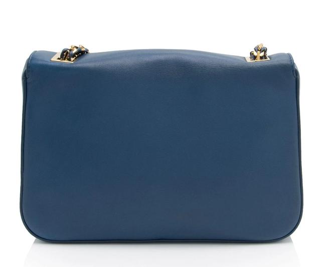 https://cdn.reebelo.com/pim/products/P-FENDILEATHERBEBAGUETTESHOULDERBAG/BLU-image-2.jpg