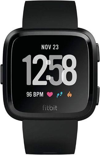 Fitbit Versa 1 Smartwatch Aluminum 24mm in Black in Excellent condition