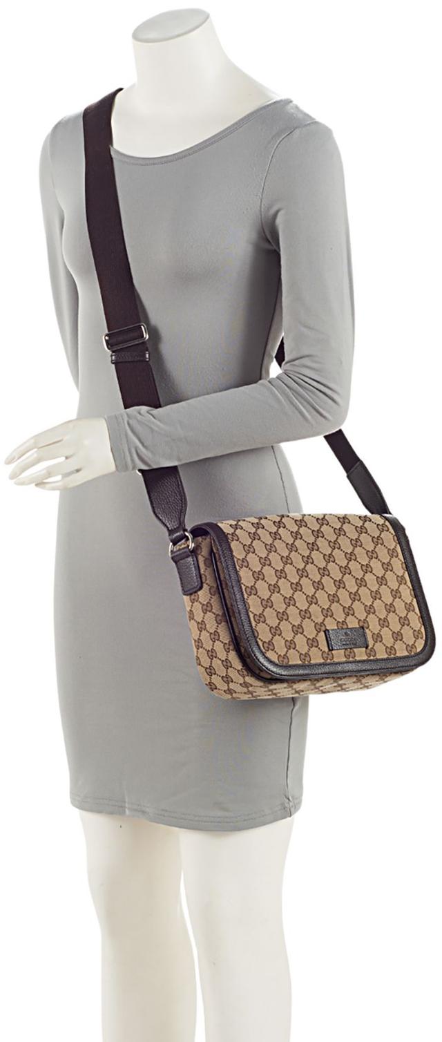 https://cdn.reebelo.com/pim/products/P-GUCCIGGCANVASFLAPSMALLMESSENGER/BEI-image-4.jpg