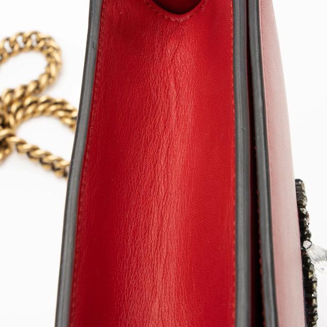https://cdn.reebelo.com/pim/products/P-GUCCILEATHEREVILEYECHAINMEDIUMSHOULDERBAG/RED-image-14.jpg