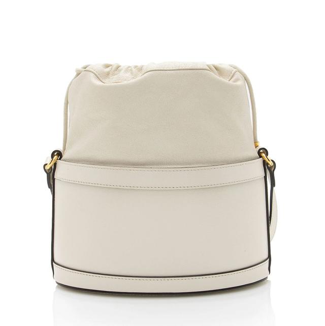 https://cdn.reebelo.com/pim/products/P-GUCCILEATHERHORSEBIT1955DRAWSTRINGBUCKETBAG/WHI-image-2.jpg