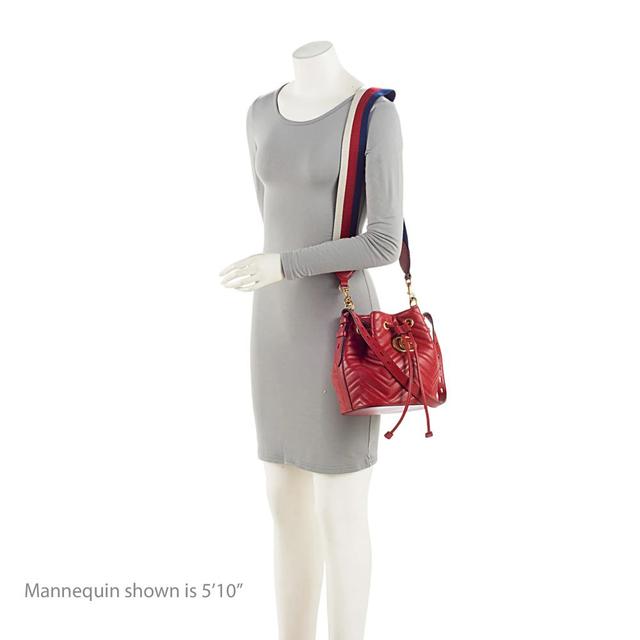 https://cdn.reebelo.com/pim/products/P-GUCCIMATELASSELEATHERGGMARMONTBUCKETBAG/RED-image-4.jpg