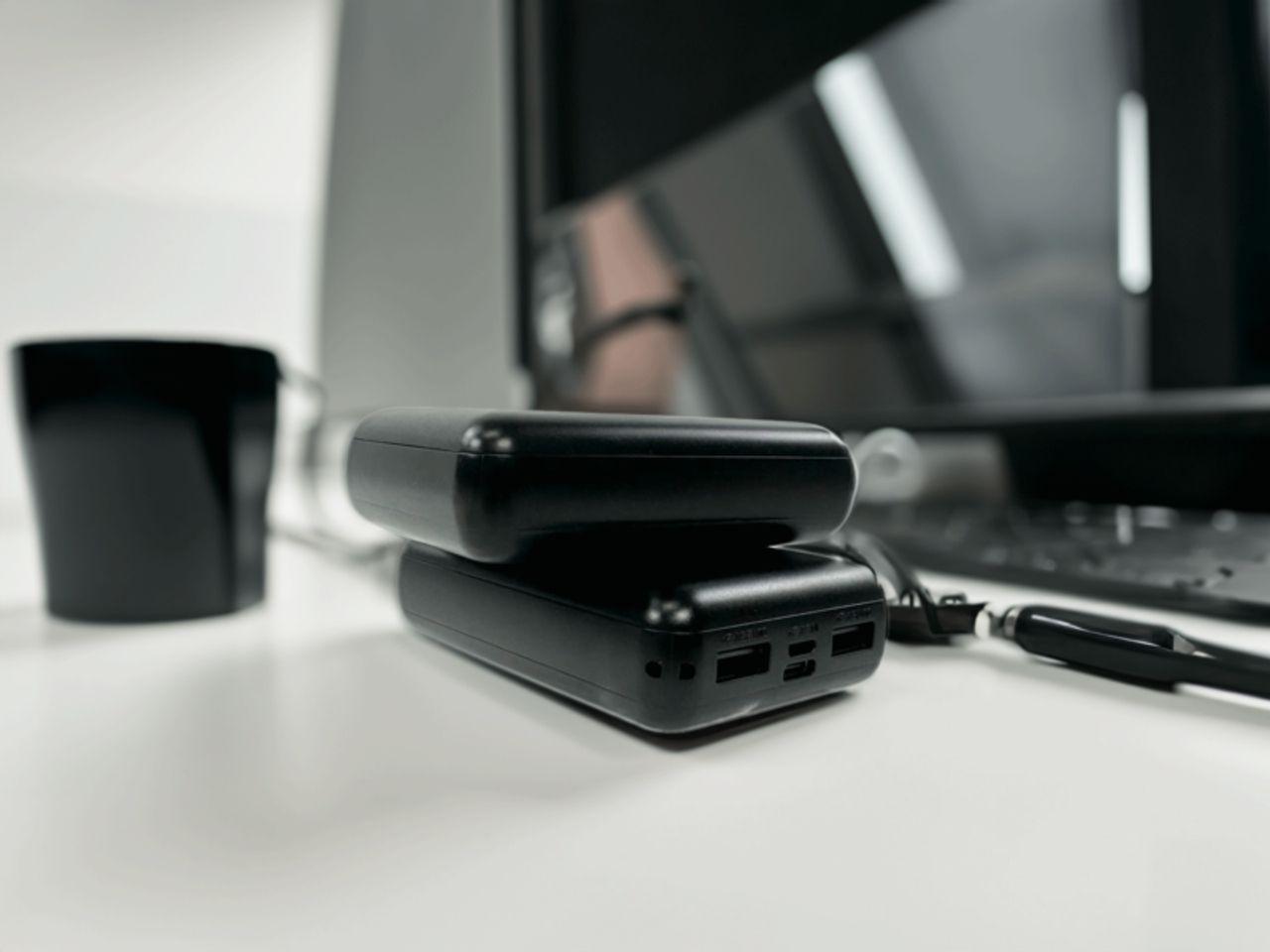 HELIOS Power Bank 10000mAh - Black