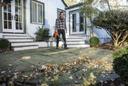 https://cdn.reebelo.com/pim/products/P-HUSQVARNA125B28CC11HP2CYCLEGASLEAFBLOWER/ORA-image-7.jpg