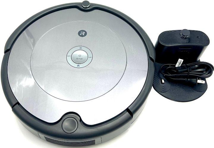 iRobot Roomba 676 WiFi Connected Robot Vacuum