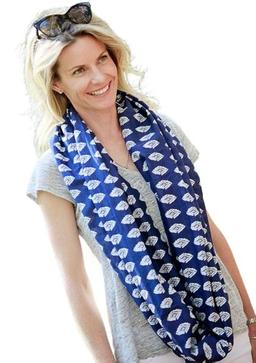 KissKiss HugHug Breast Feeding Scarf