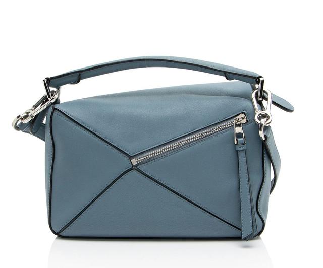 https://cdn.reebelo.com/pim/products/P-LOEWECALFSKINPUZZLESMALLBAG/BLU-image-2.jpg