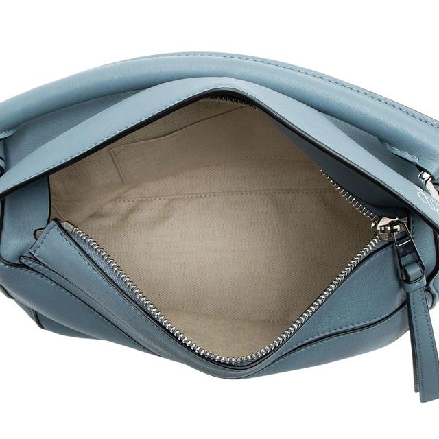 https://cdn.reebelo.com/pim/products/P-LOEWECALFSKINPUZZLESMALLBAG/BLU-image-6.jpg