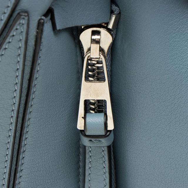 https://cdn.reebelo.com/pim/products/P-LOEWECALFSKINPUZZLESMALLBAG/BLU-image-9.jpg