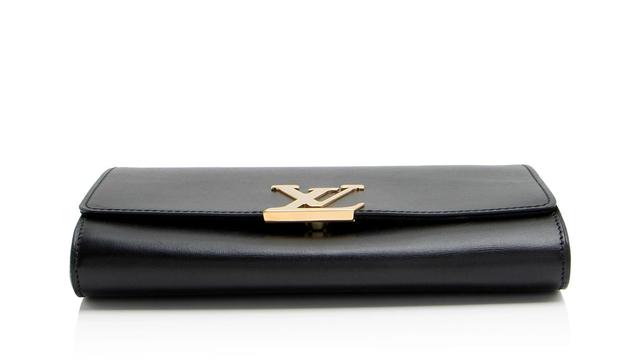 https://cdn.reebelo.com/pim/products/P-LOUISVUITTONCALFSKINCHAINLOUISEGMCLUTCH/BLA-image-3.jpg