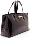 https://cdn.reebelo.com/pim/products/P-LOUISVUITTONMONOGRAMVERNISWILSHIREPMTOTE/RED-image-1.jpg