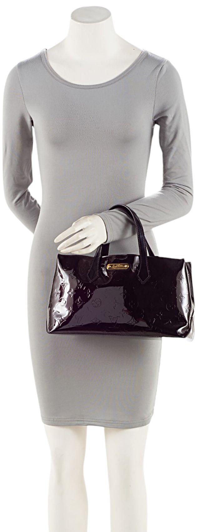 https://cdn.reebelo.com/pim/products/P-LOUISVUITTONMONOGRAMVERNISWILSHIREPMTOTE/RED-image-4.jpg