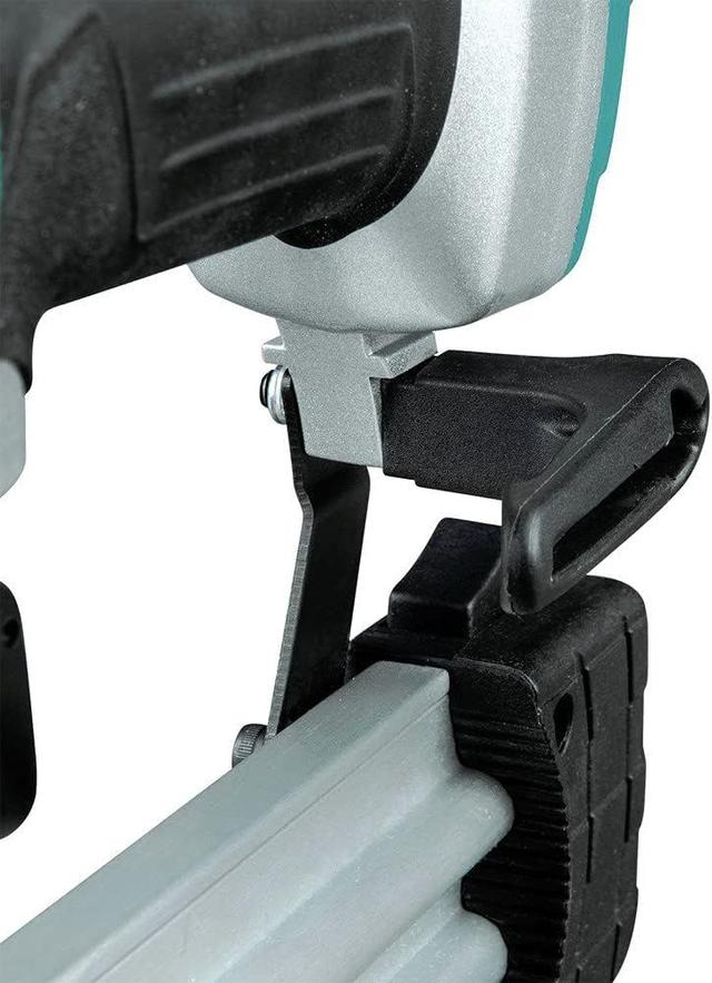 https://cdn.reebelo.com/pim/products/P-MAKITAAF506R2BRADNAILER18GAUGE/TEA-image-4.jpg