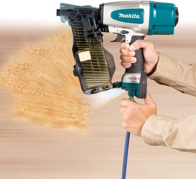 https://cdn.reebelo.com/pim/products/P-MAKITAAN613R15212SIDINGCOILNAILER/TEA-image-3.jpg