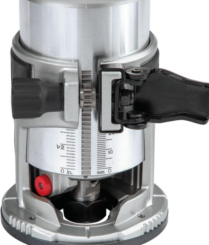 Makita RT0701C 1-1/4 HP Compact Router - Teal