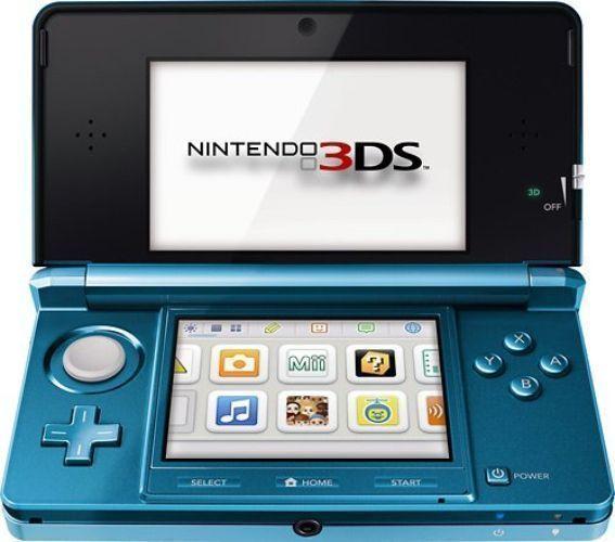 Nintendo 3DS Handheld Gaming Console 2GB in Aqua Blue in Pristine condition