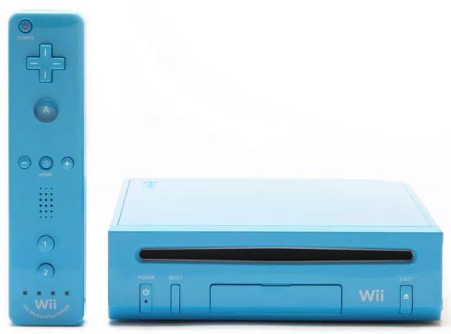 Nintendo Wii Gaming Console in Blue in Excellent condition
