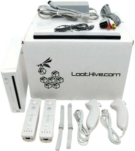 Nintendo   Wii System Bundle Set 2-Remote - White - Excellent