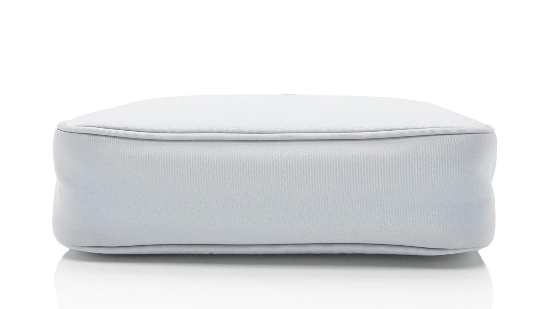 Prada Tessuto Re-Edition 2000 Mini Hobo - Nylon - Grey