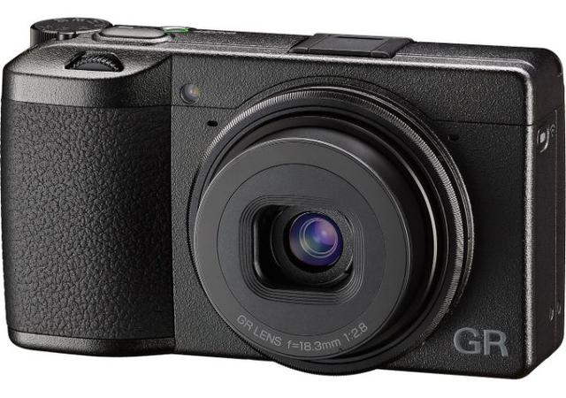 https://cdn.reebelo.com/pim/products/P-RICOHGRIIICOMPACTDIGITALCAMERA/BLA-image-3.jpg