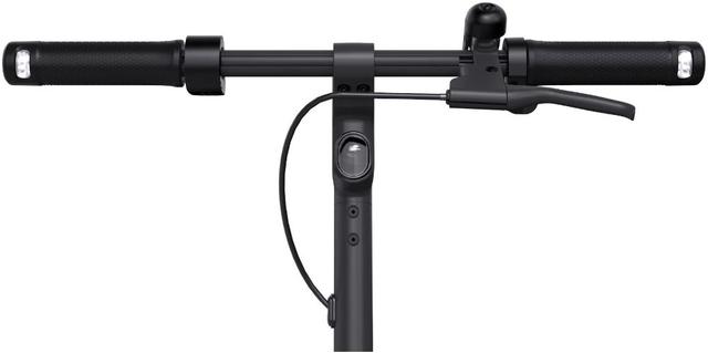 https://cdn.reebelo.com/pim/products/P-SEGWAYNINEBOTELECTRICKICKSCOOTERF2/BLA-image-4.jpg