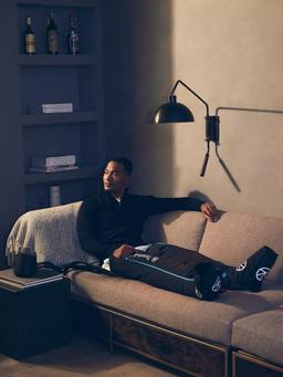 Therabody RecoveryAir Pro Compression Boots (Medium) - Black