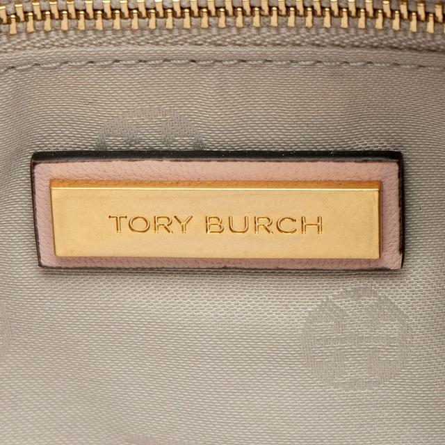 https://cdn.reebelo.com/pim/products/P-TORYBURCHCHEVRONLEATHERALEXASTITCHCAMERABAG/PIN-image-6.jpg