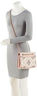https://cdn.reebelo.com/pim/products/P-TORYBURCHMATTELEATHERGEOFLEMINGSHOULDERBAG/BEI-image-4.jpg