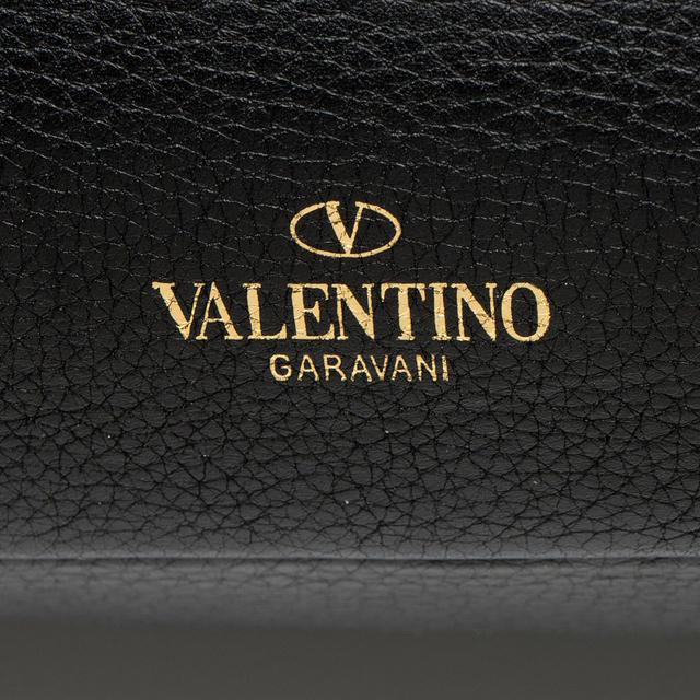 https://cdn.reebelo.com/pim/products/P-VALENTINOLEATHERROCKSTUDDOUBLEPOCKETBACKPACK/BLA-image-7.jpg