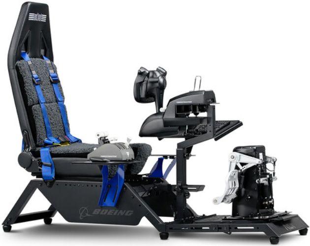 Next Level Racing  Flight Simulator Cockpit (Boeing Commercial Edition) in Black/Blue in Excellent condition