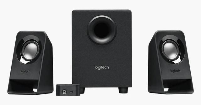 Logitech  Z213 2.1 Speaker in Black in Excellent condition